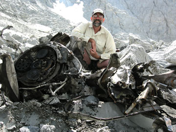 Photo: Stekl with plane wreckage