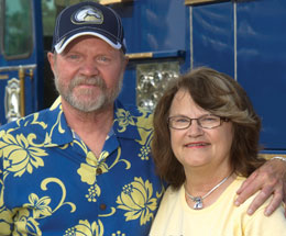 Photo: smiling couple